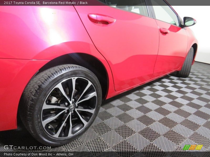 Barcelona Red Metalic / Black 2017 Toyota Corolla SE