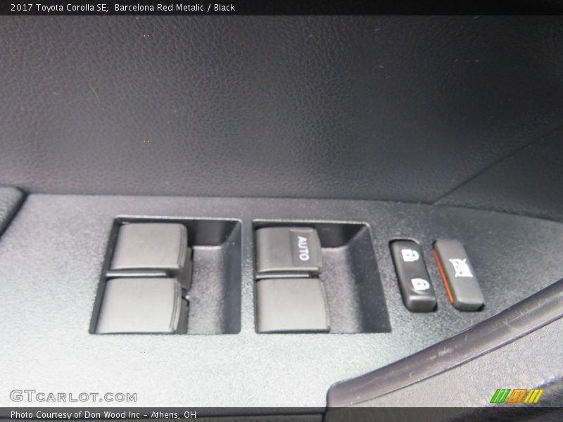 Barcelona Red Metalic / Black 2017 Toyota Corolla SE