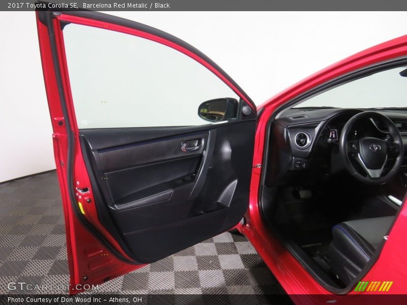Barcelona Red Metalic / Black 2017 Toyota Corolla SE