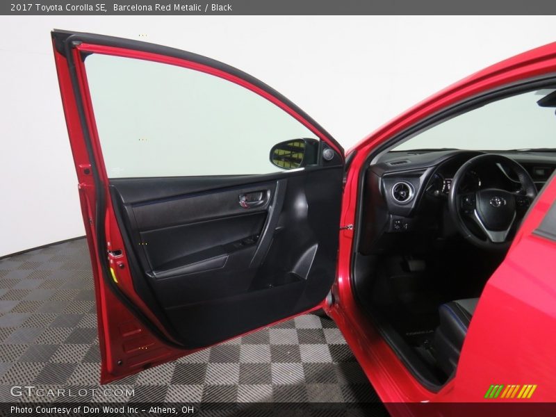 Barcelona Red Metalic / Black 2017 Toyota Corolla SE