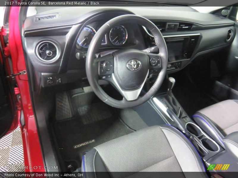 Barcelona Red Metalic / Black 2017 Toyota Corolla SE
