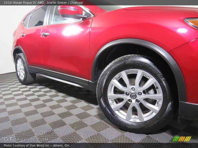 Scarlet Ember / Charcoal 2019 Nissan Rogue SV AWD