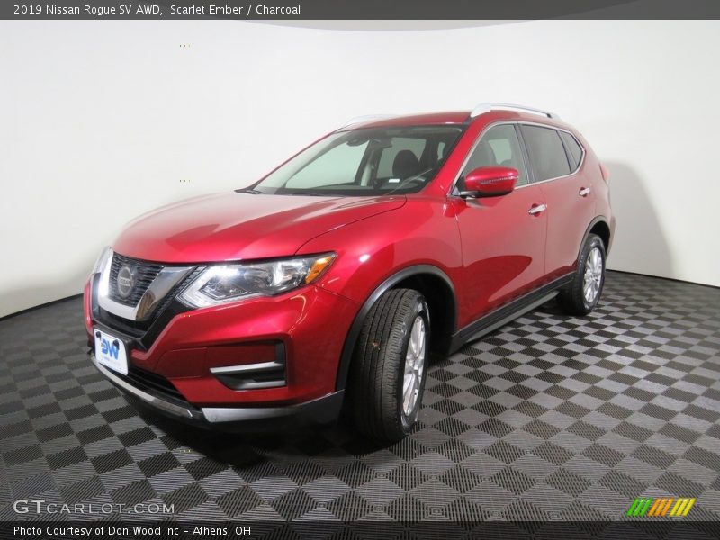 Scarlet Ember / Charcoal 2019 Nissan Rogue SV AWD