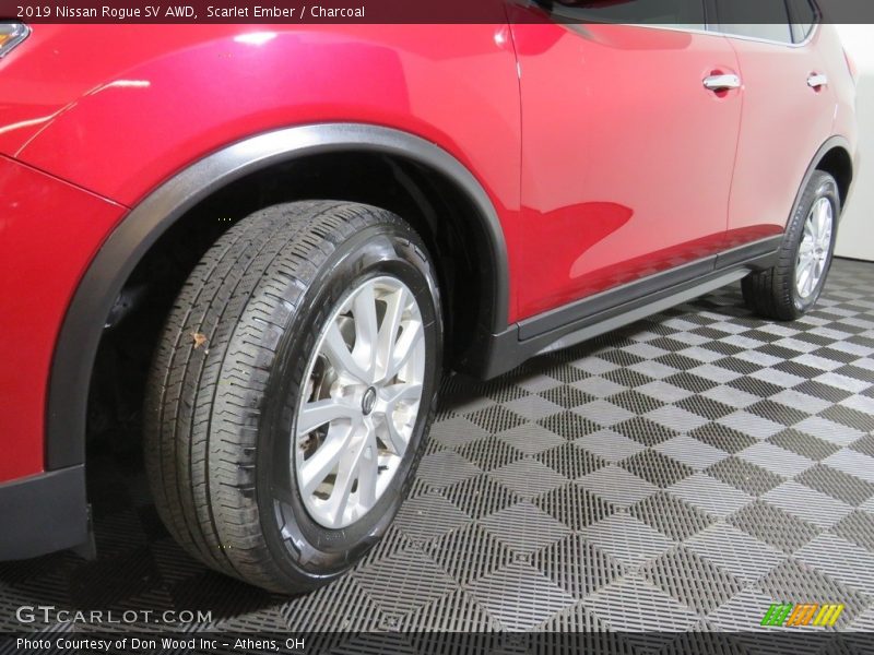 Scarlet Ember / Charcoal 2019 Nissan Rogue SV AWD