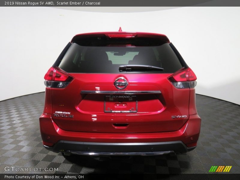 Scarlet Ember / Charcoal 2019 Nissan Rogue SV AWD