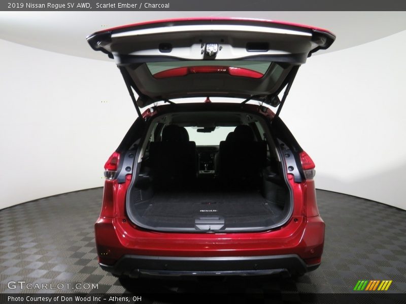 Scarlet Ember / Charcoal 2019 Nissan Rogue SV AWD