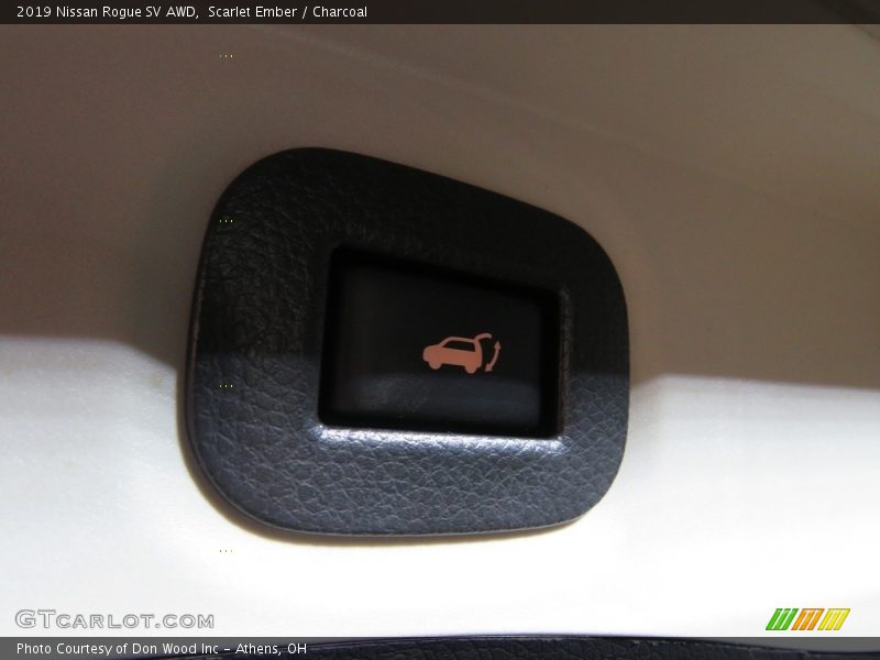 Scarlet Ember / Charcoal 2019 Nissan Rogue SV AWD