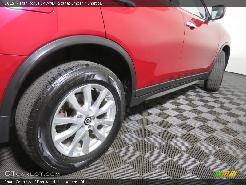 Scarlet Ember / Charcoal 2019 Nissan Rogue SV AWD