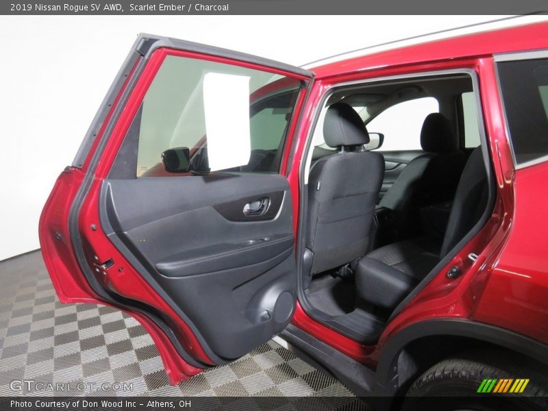 Scarlet Ember / Charcoal 2019 Nissan Rogue SV AWD