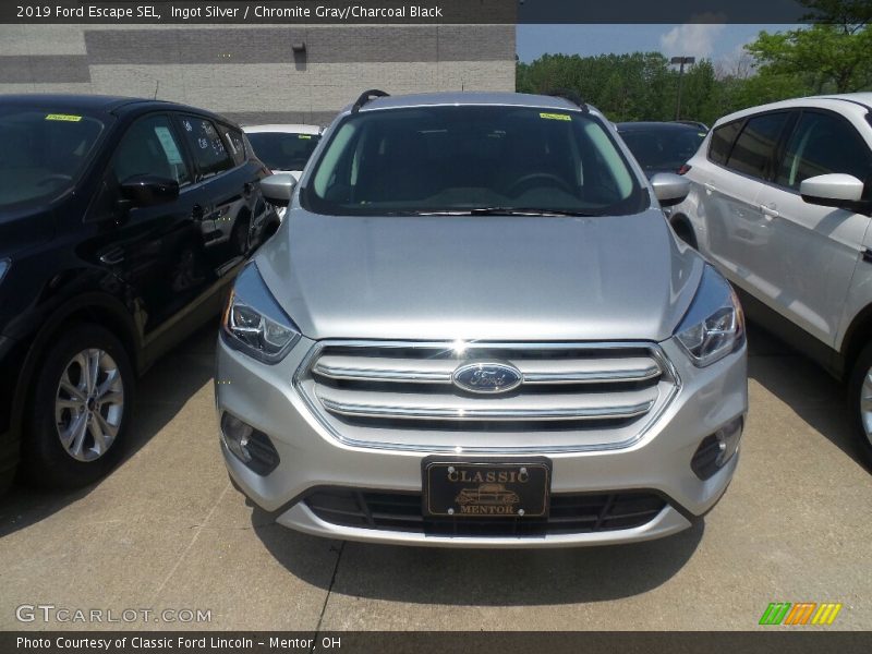 Ingot Silver / Chromite Gray/Charcoal Black 2019 Ford Escape SEL