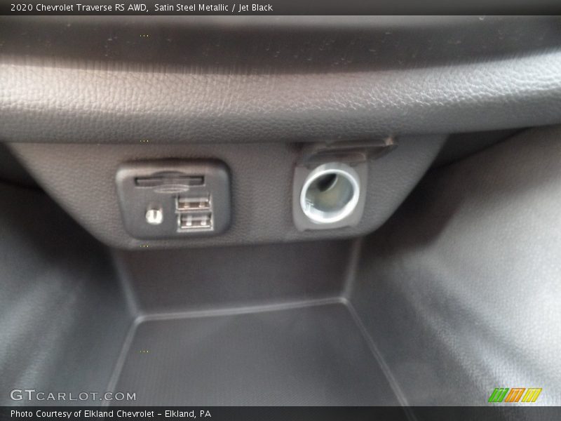 Satin Steel Metallic / Jet Black 2020 Chevrolet Traverse RS AWD