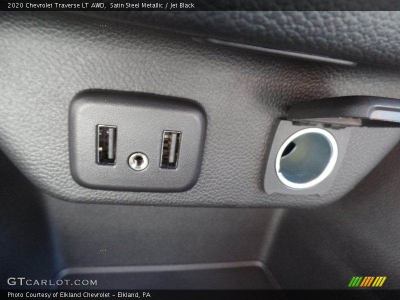 Satin Steel Metallic / Jet Black 2020 Chevrolet Traverse LT AWD