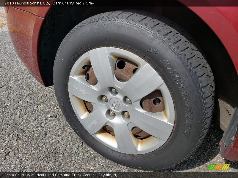 Dark Cherry Red / Gray 2010 Hyundai Sonata GLS