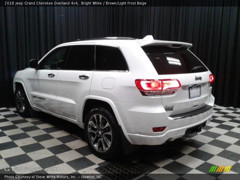 Bright White / Brown/Light Frost Beige 2018 Jeep Grand Cherokee Overland 4x4