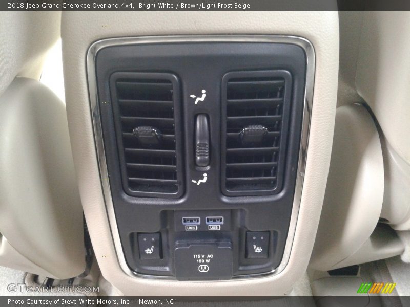 Bright White / Brown/Light Frost Beige 2018 Jeep Grand Cherokee Overland 4x4