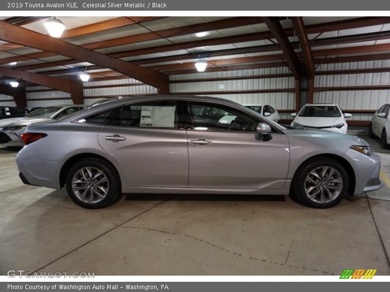 Celestial Silver Metallic / Black 2019 Toyota Avalon XLE