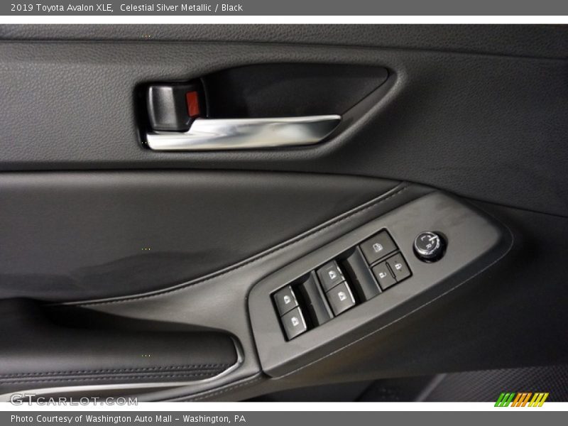 Celestial Silver Metallic / Black 2019 Toyota Avalon XLE