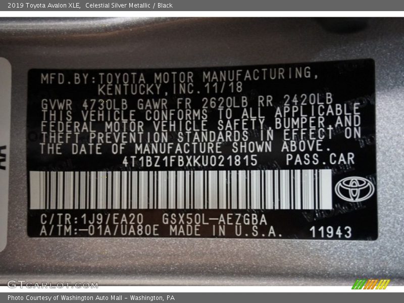 Celestial Silver Metallic / Black 2019 Toyota Avalon XLE