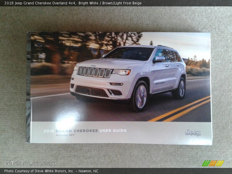 Bright White / Brown/Light Frost Beige 2018 Jeep Grand Cherokee Overland 4x4