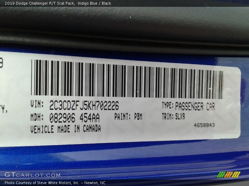Indigo Blue / Black 2019 Dodge Challenger R/T Scat Pack