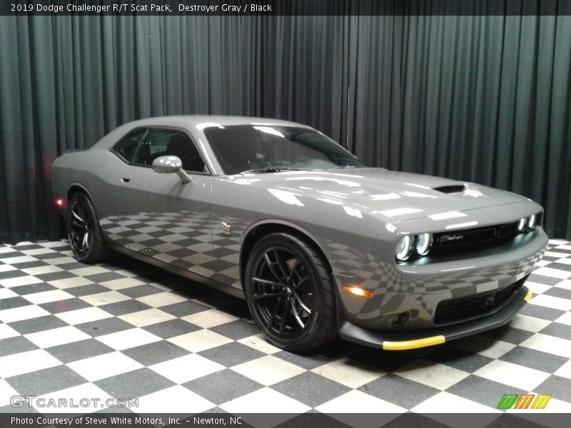 Destroyer Gray / Black 2019 Dodge Challenger R/T Scat Pack