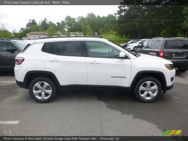 White / Black 2019 Jeep Compass Latitude 4x4