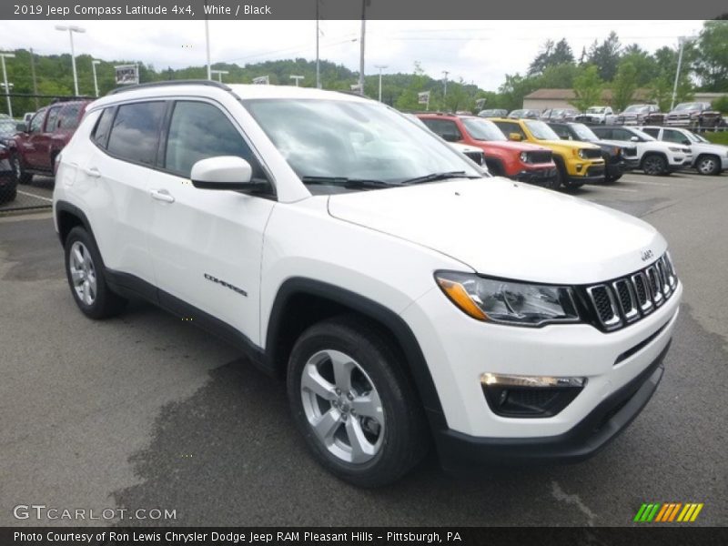 White / Black 2019 Jeep Compass Latitude 4x4