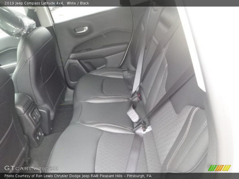 White / Black 2019 Jeep Compass Latitude 4x4