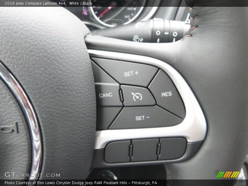 White / Black 2019 Jeep Compass Latitude 4x4