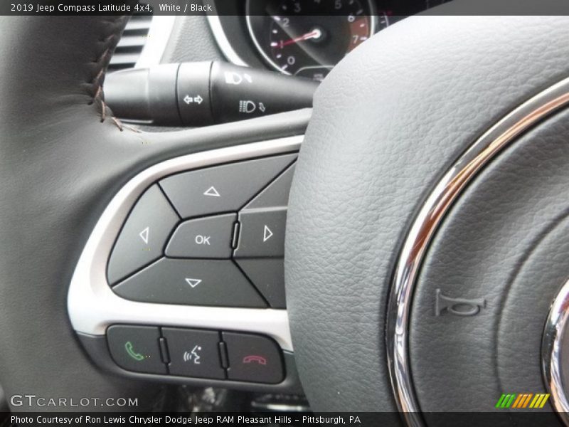 White / Black 2019 Jeep Compass Latitude 4x4