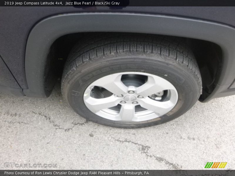 Jazz Blue Pearl / Black/Ski Gray 2019 Jeep Compass Latitude 4x4