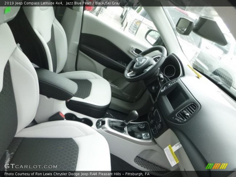 Jazz Blue Pearl / Black/Ski Gray 2019 Jeep Compass Latitude 4x4