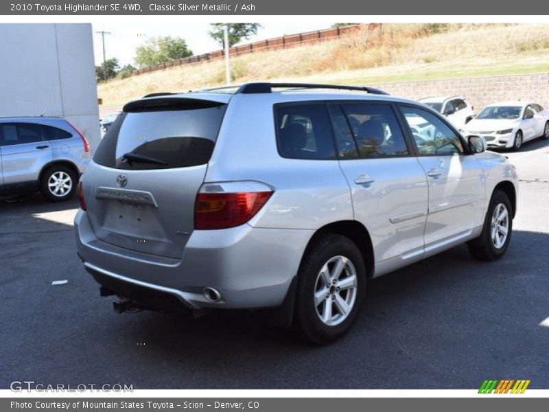 Classic Silver Metallic / Ash 2010 Toyota Highlander SE 4WD