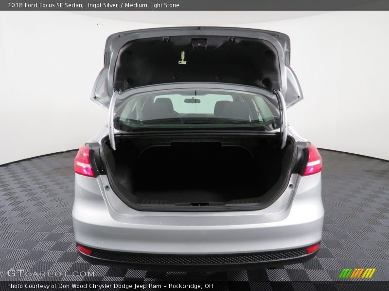 Ingot Silver / Medium Light Stone 2018 Ford Focus SE Sedan