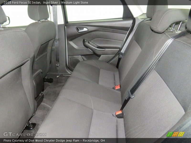 Ingot Silver / Medium Light Stone 2018 Ford Focus SE Sedan