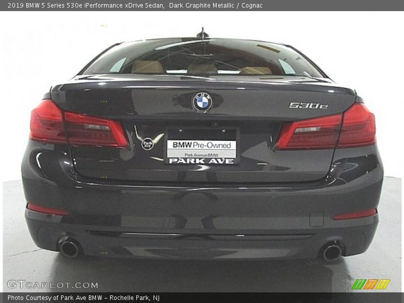 Dark Graphite Metallic / Cognac 2019 BMW 5 Series 530e iPerformance xDrive Sedan