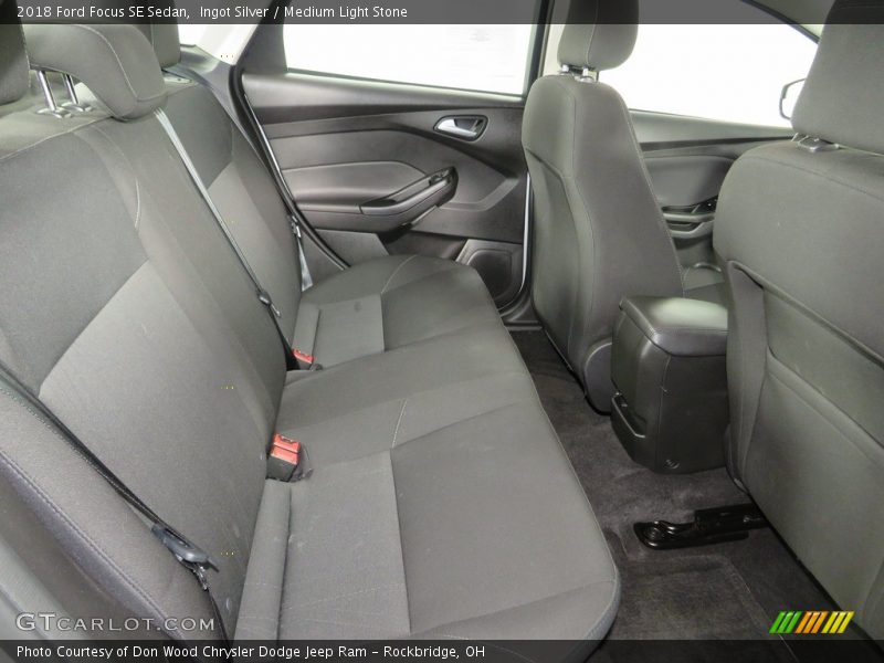 Ingot Silver / Medium Light Stone 2018 Ford Focus SE Sedan