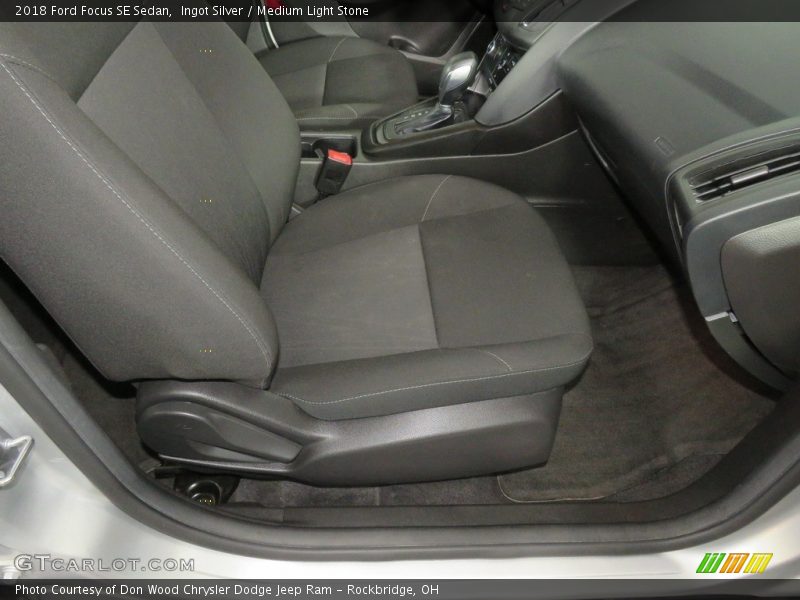 Ingot Silver / Medium Light Stone 2018 Ford Focus SE Sedan