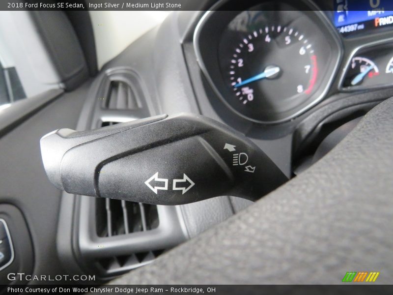 Ingot Silver / Medium Light Stone 2018 Ford Focus SE Sedan