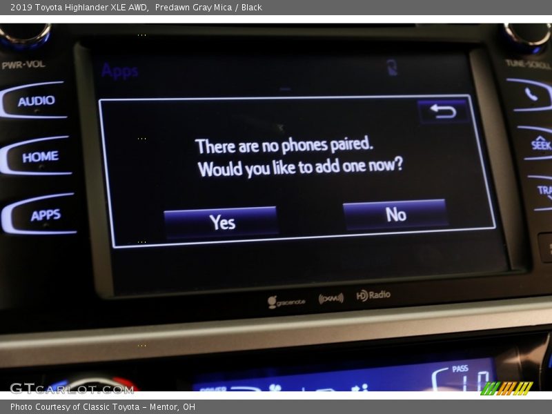 Predawn Gray Mica / Black 2019 Toyota Highlander XLE AWD