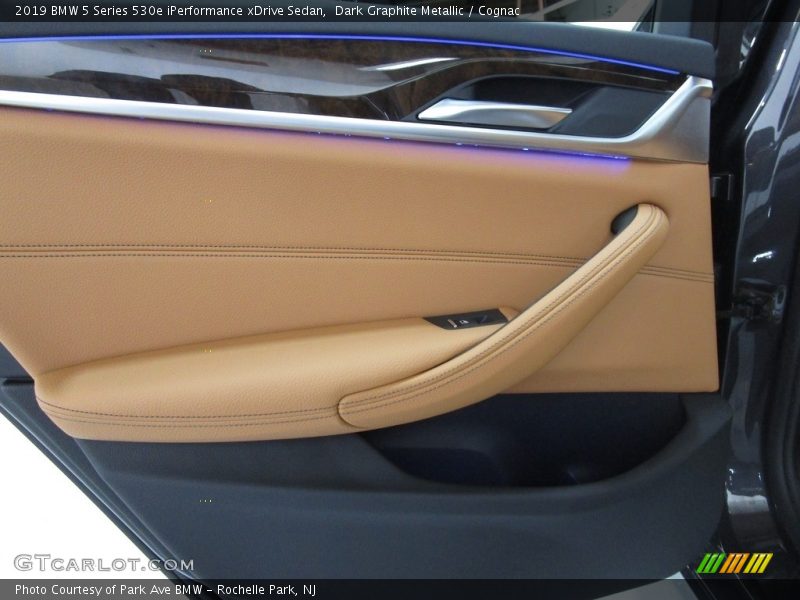 Dark Graphite Metallic / Cognac 2019 BMW 5 Series 530e iPerformance xDrive Sedan
