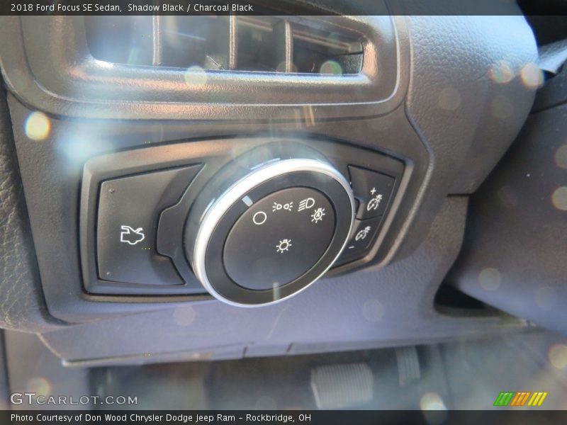 Shadow Black / Charcoal Black 2018 Ford Focus SE Sedan