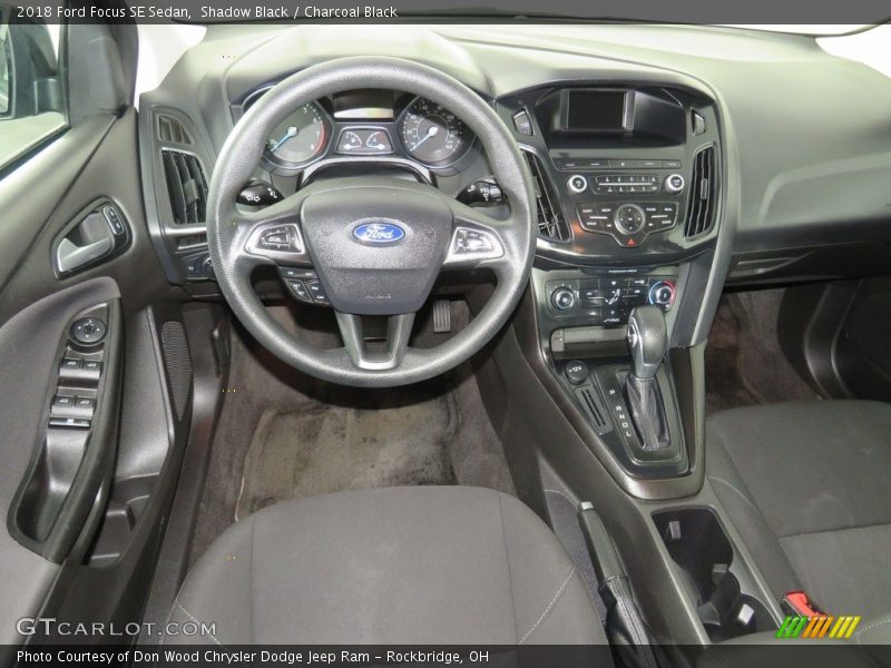 Shadow Black / Charcoal Black 2018 Ford Focus SE Sedan