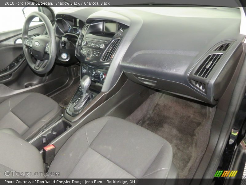 Shadow Black / Charcoal Black 2018 Ford Focus SE Sedan