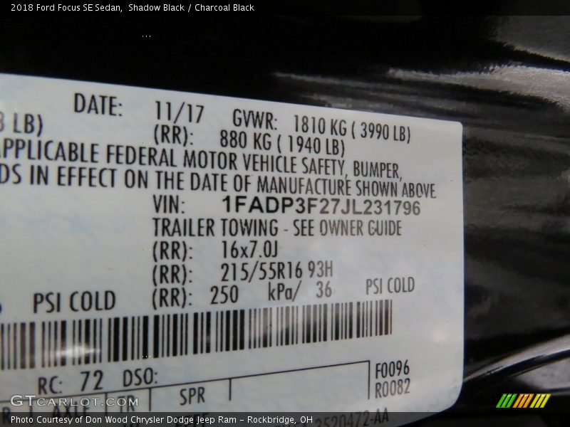 Shadow Black / Charcoal Black 2018 Ford Focus SE Sedan