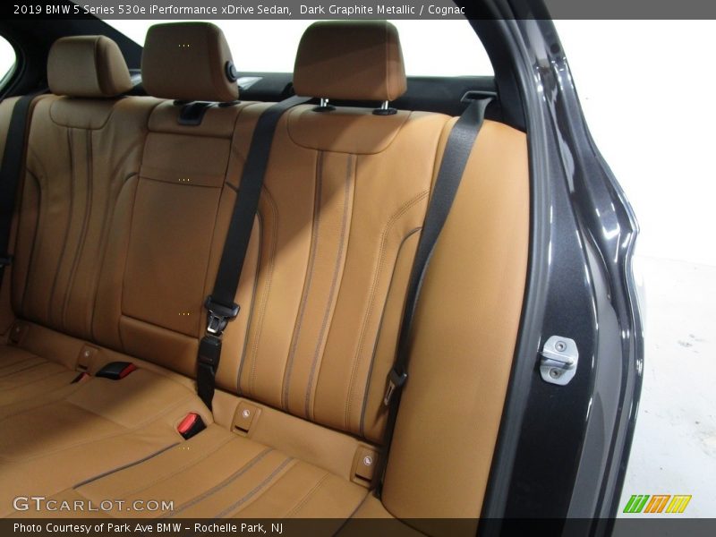 Dark Graphite Metallic / Cognac 2019 BMW 5 Series 530e iPerformance xDrive Sedan