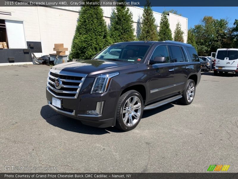 Front 3/4 View of 2015 Escalade Luxury 4WD