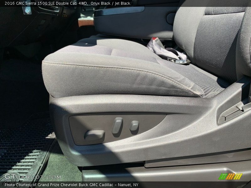 Onyx Black / Jet Black 2016 GMC Sierra 1500 SLE Double Cab 4WD