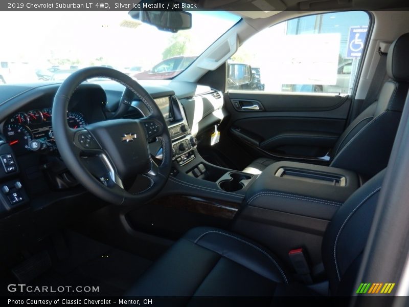 Silver Ice Metallic / Jet Black 2019 Chevrolet Suburban LT 4WD