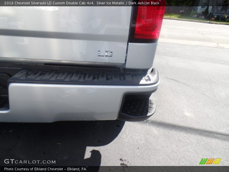 Silver Ice Metallic / Dark Ash/Jet Black 2019 Chevrolet Silverado LD Custom Double Cab 4x4